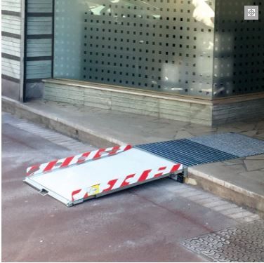 Rampe encastrable Urbaccedetapis - Handinorme - 900 mm avec tapis intégré et escamotable_1