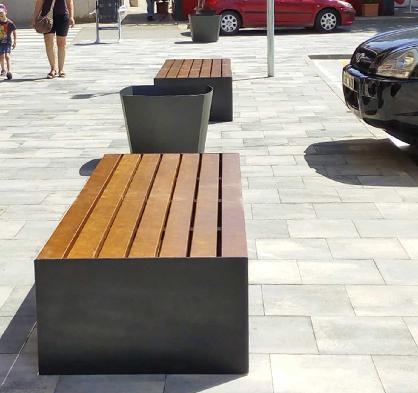 Banc public ARQ B UM384B - bois tropical et structure en acier laminé à froid_1