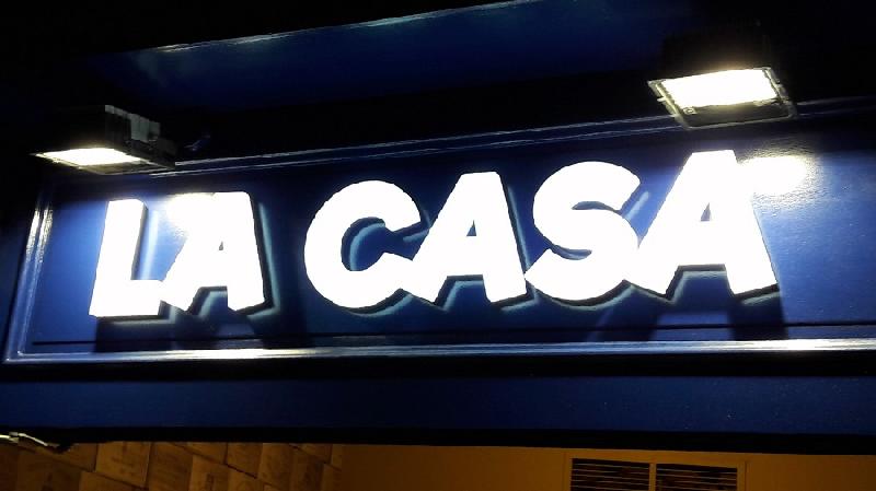 Enseigne logo lumineux en Plexiglass chants et face avant - Blanc_1