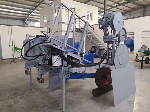 Oliva Low Cost - Planteuse Vinomatos avec système de marteau et châssis fixe_1