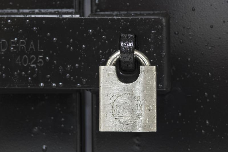 Cadenas anti-corrosion Marinox 50 mm - inox brossé - double verrouillage - garanti 10 ans_1