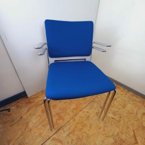 Chaise visiteur Telly Eurosit d'occasion - structure 4 pieds en métal, empilable, design élégant, dossier polypro_1