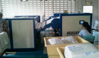 Plieuse pour blanchisserie - Little Duck - Capacité de travail 480 pièces/h pour draps_1