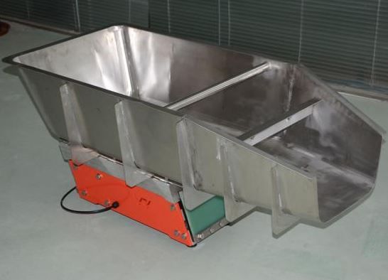 Alimentateur vibrant linéaire - anhui vrv industrial technology - compact pour la manutention de matériaux importants_1