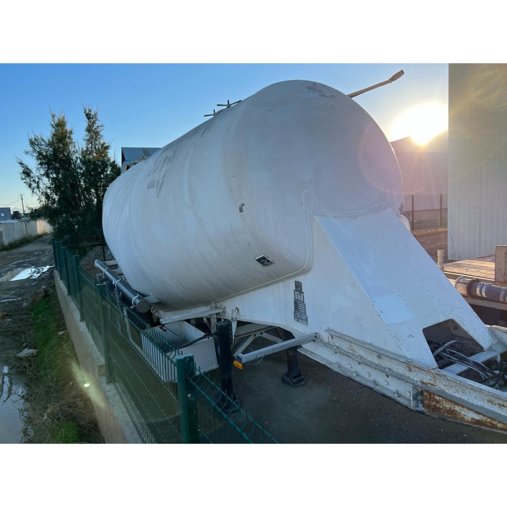 Citerne routière pulvérulente horizontale - 34m3 FILLIAT 1996 - semi-remorque pour produits secs en vrac_1