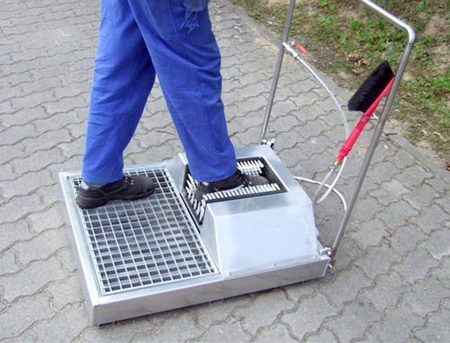 Lave-bottes avec bassine egouttement_1