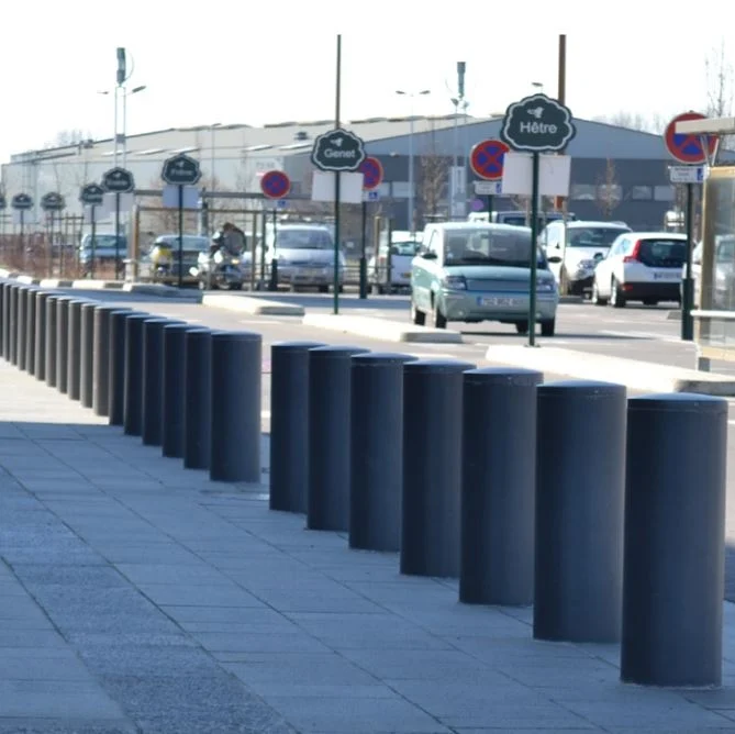 Borne anti bélier VULCAIN à remplir de béton_1