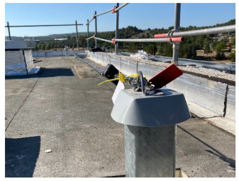 Ligne de vie à sceller sur potelets standard: dispositif d'ancrage horizontal_1