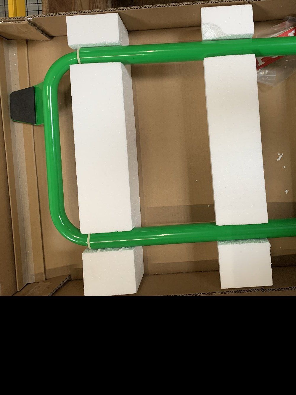 Portillon télescopique - acier peint Époxy vert RAL 6037 - ouverture 650 à 1000mm - fermeture automatique_1