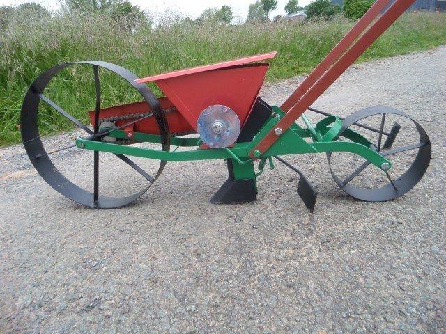 Semoir maraîcher / légumier NC 1 rang manuel - Pour graines de 2 à 18mm - En occasion_1