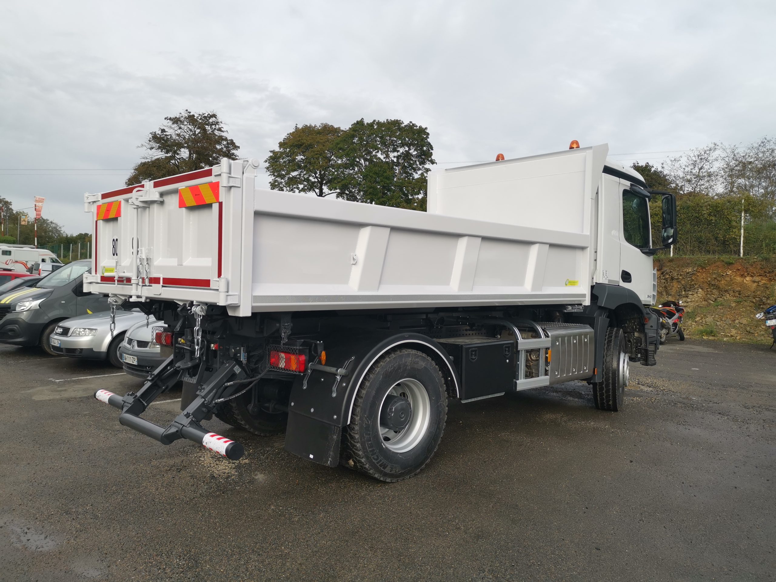 Bi-benne avec longueur intérieure de 5m00 à 6m00