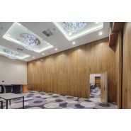 Cloison mobile sur-mesure pour séparation d'espaces