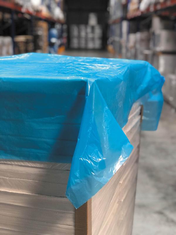 Coiffe palette plastique - 512100 – Bleu opaque 20µ - 1400 x 1600 mm_1