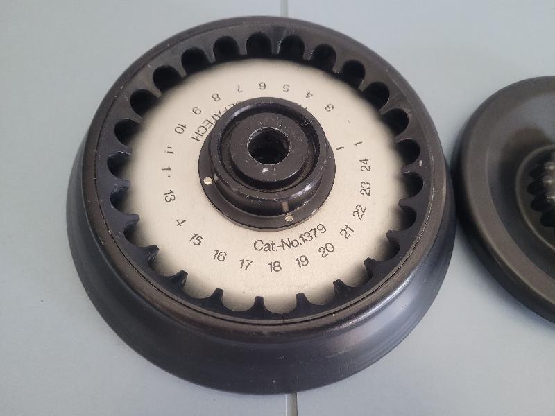 Rotor angulaire pour centrifugeuse Nr.1379 HERAEUS SEPATECH_1