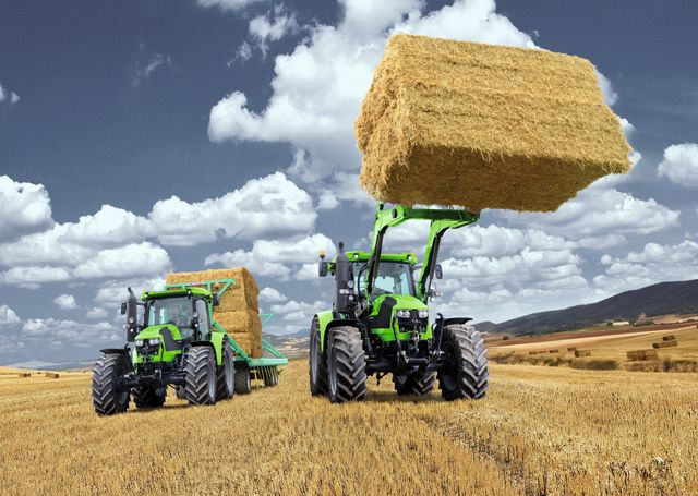 Chargeur frontal avec section plate optimisée pour la maniabilité