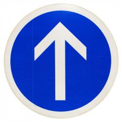 Panneau d'obligation B21B - Direction obligatoire à la prochaine intersection : tout droit - WP Signalisation_1
