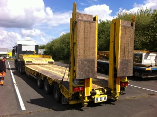 Remorque porte-engins CASTERA - Référence 6401 - 54T PTC, 3 essieux, rampes hydrauliques_1