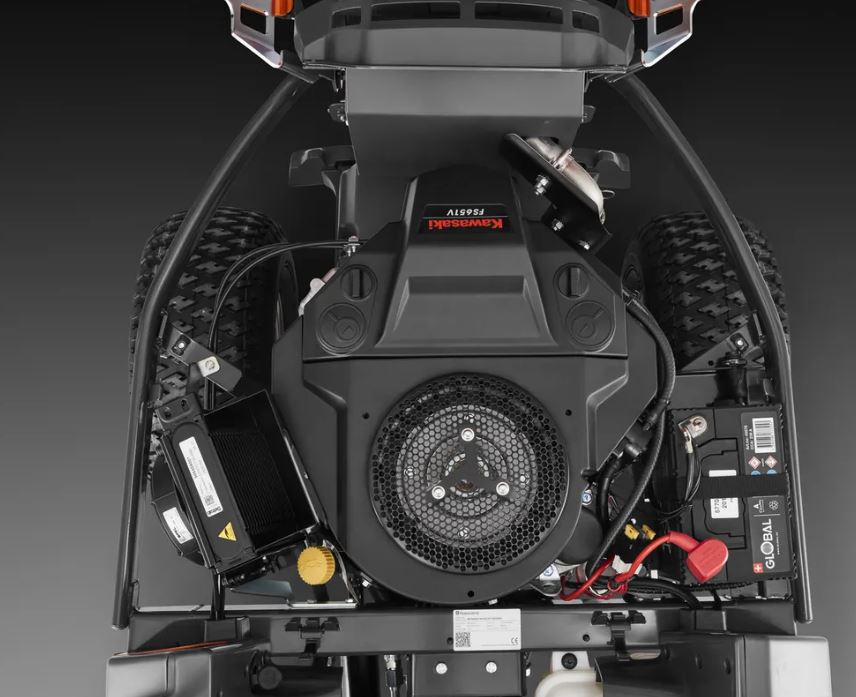 Tondeuse autoportée professionnelles à coupe frontale à haute performance et transmission intégrale - HUSQVARNA R420TSXAWD Rider_1