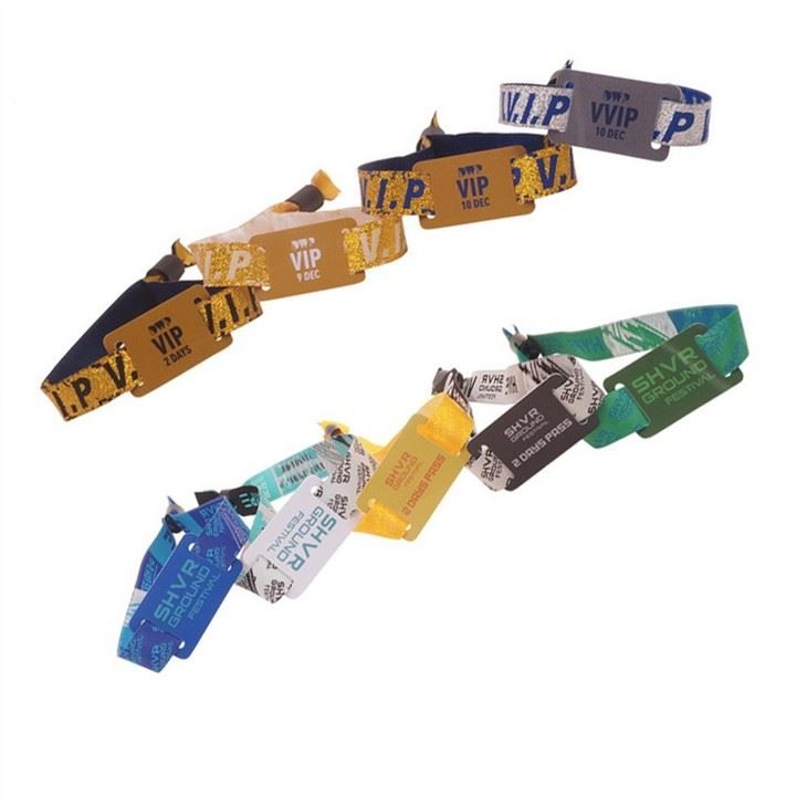 Bracelet RFID personnalisé en satin - Kaven - Identification sans contact et multi-usages_1