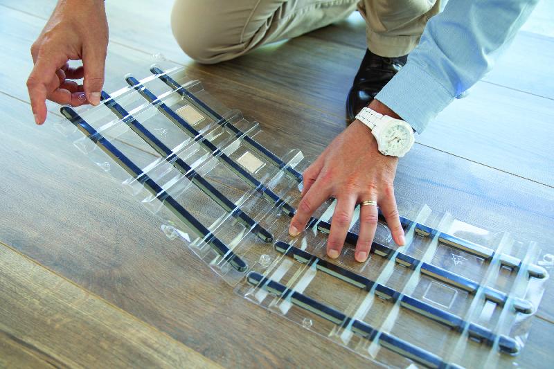 Barrettes de guidage EasyGuide - Kit de pose avec bandes auto-adhésives striées - Marque Romus_1