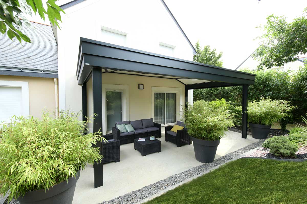 Préau en aluminium 100% sur mesure - Finitions personnalisables, coloris variés, éclairages inclus - Haute qualité certifiée_1
