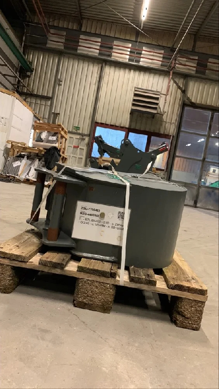 Godet de creuse Egli ETL 65-400 - OilQuick OQ 40 - Résistant avec géométrie ingénieuse_1