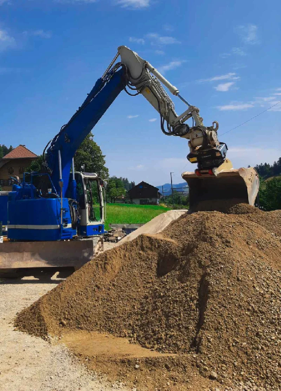 Rotateur OilQuick - mécanisme de rotation pour pelles 14-19t - OQRS-E19M_1