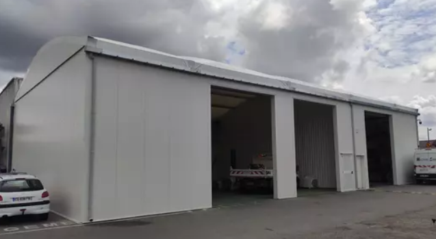 Bâtiment et hangar métallique modulable en acier galvanisé ou aluminium pour l'industrie_1