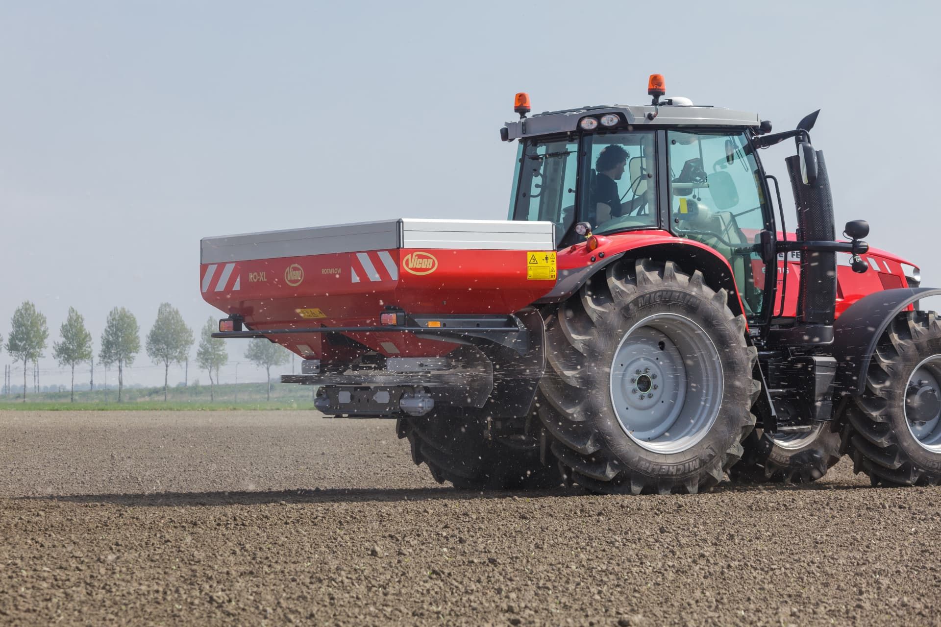 Distributeur d'engrais Rotaflow RO-XL - Vicon - 1500 à 3900 L - Largeur d'épandage jusqu'à 54 m_1
