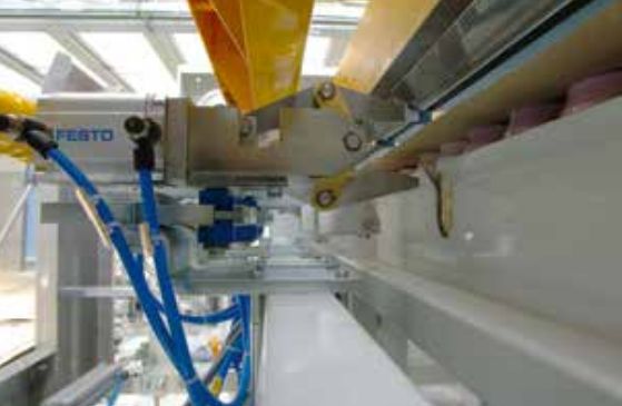 Sweepoff A - Dépalettiseur automatique Sidel - Haute cadence jusqu’à 144 000 b/h_1