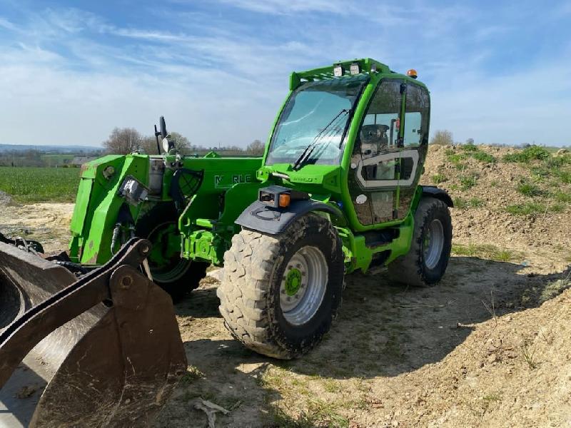 Chariot télescopique Merlo 42.7 CS - Agricole performant et confortable - 4,2 T - 7,0 m - 2019_1