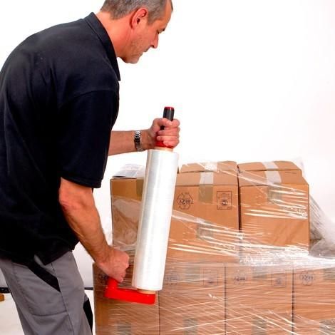 Film étirable manuel standard transparent - élastique et résistant pour une protection optimale des palettes_1