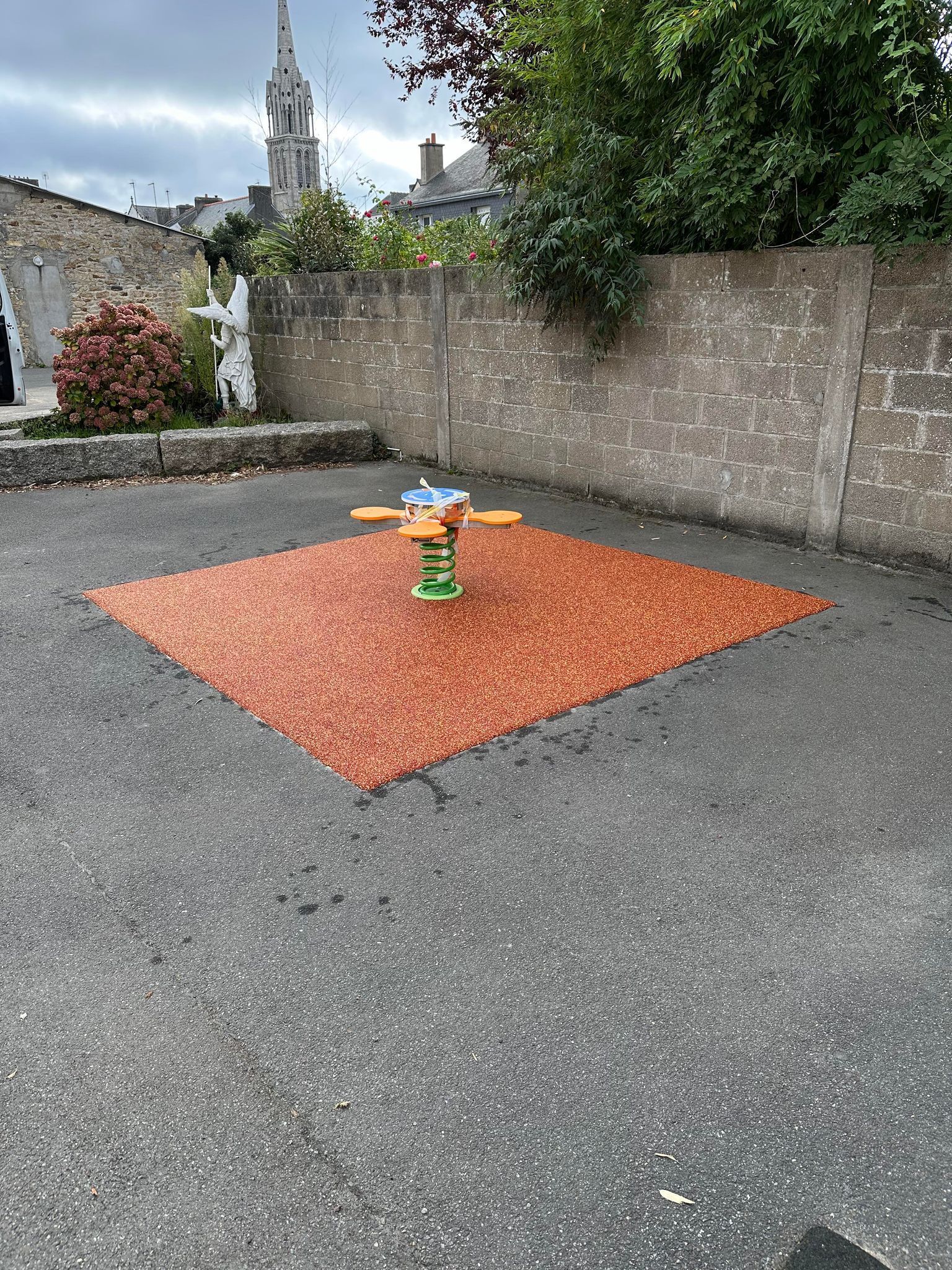 Jeu à ressort 4 places conforme EN1176 - Référence BT15229 - Ressort EIBACH et plastiques HDPE_1