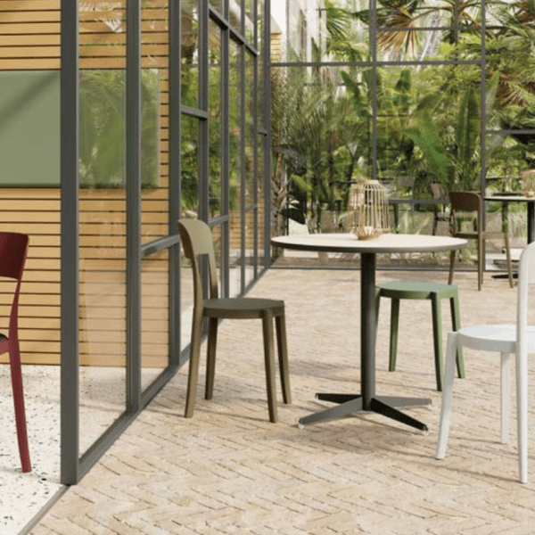 Chaises et Tabourets de collectivité - C08 - Columbia_1