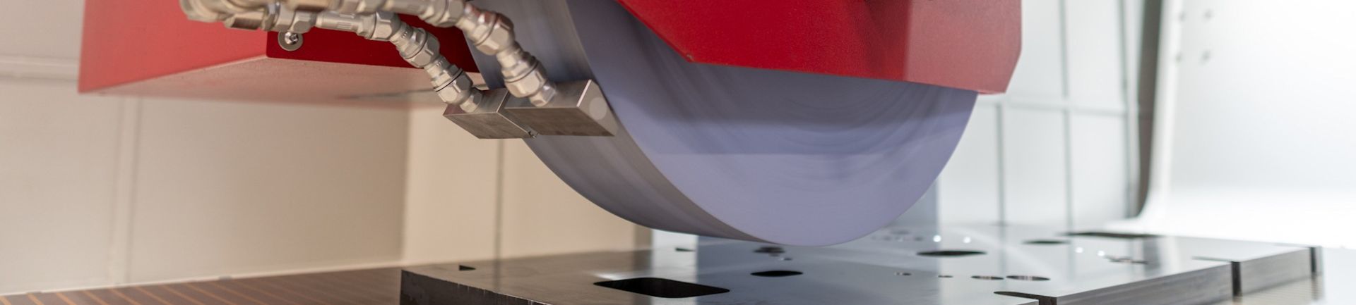 Rectifieuse plane à portique (broche 22 ou 32 kw) - ZIERSCH - Vente, installation et maintenance par ERS France_1