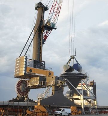Lps 550 grue portuaire - liebherr - capacité de levage max 144t_1