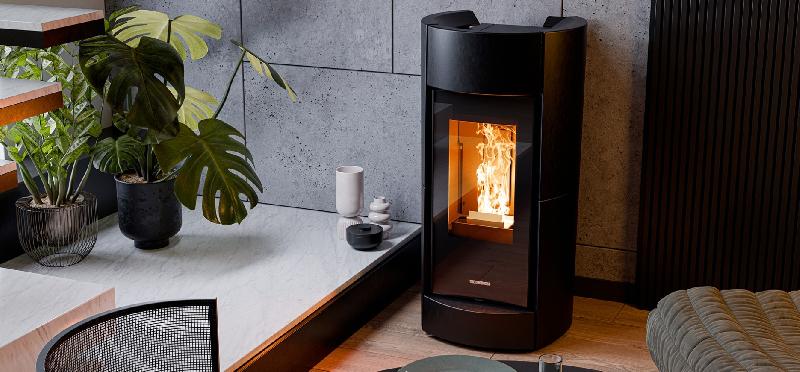 Poêle Étanche à granulés Thermorossi / CHIC Natural PLUS EVO - Noir_1