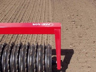 Vip-Roller - rouleau tasseur agricole He-Va - largeur 2,32 à 2,45 m, structure solide et fiable_1
