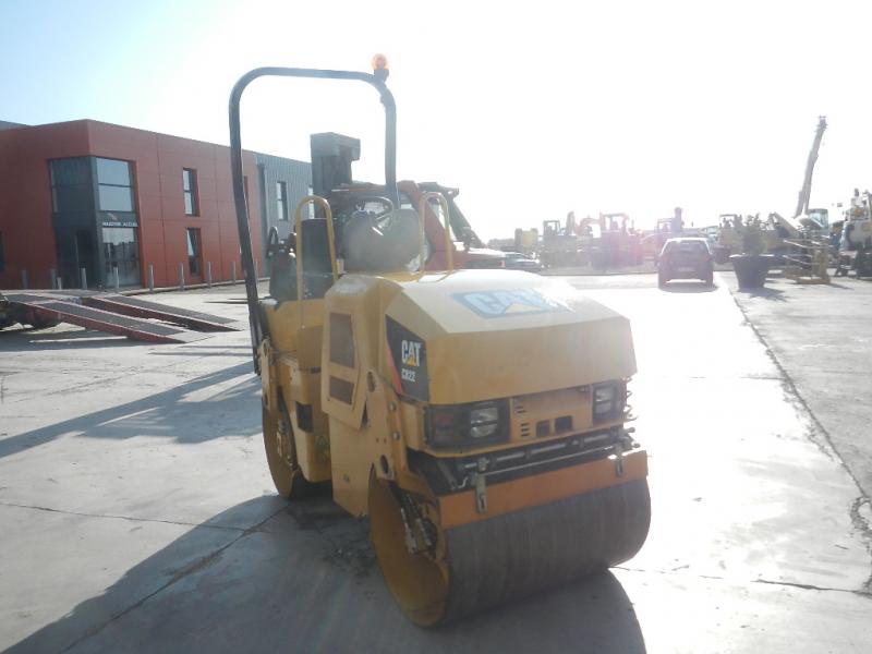 Rouleau compacteur  caterpillar cb22 référence client : - 15707_1