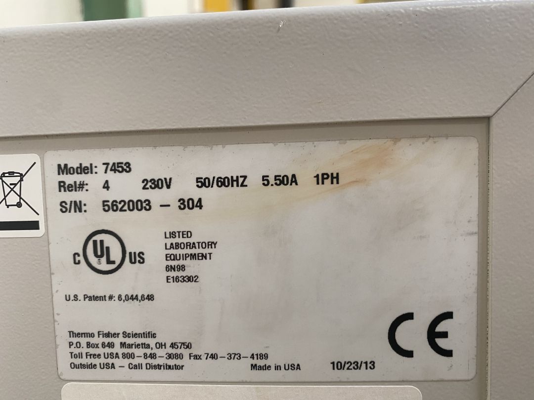 Congélateur à débit contrôlé d'occasion - Thermo Cryomed 7453 - Référence P2209-1866, modèle 7453, tension 230V_1