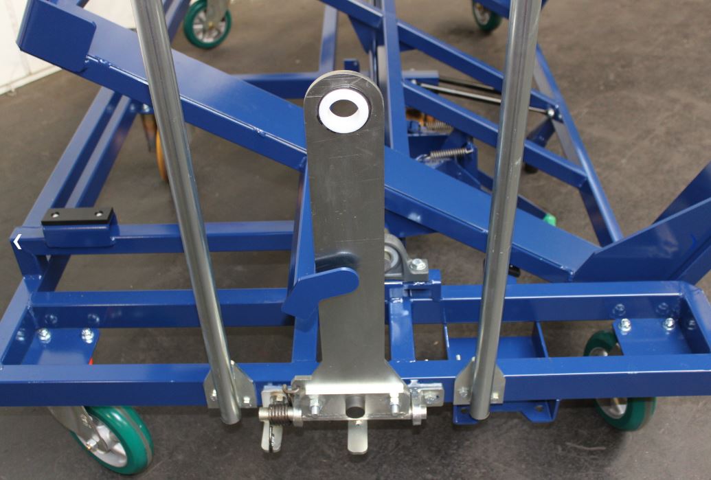 Base roulante tractable à plateau inclinable et ergonomique pour l'industrie Automobile_1