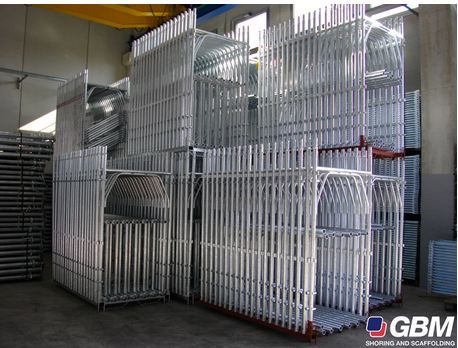 Échafaudage à douilles - GBM - charge maxi. 30kN/m² - Économique et facile à monter_1