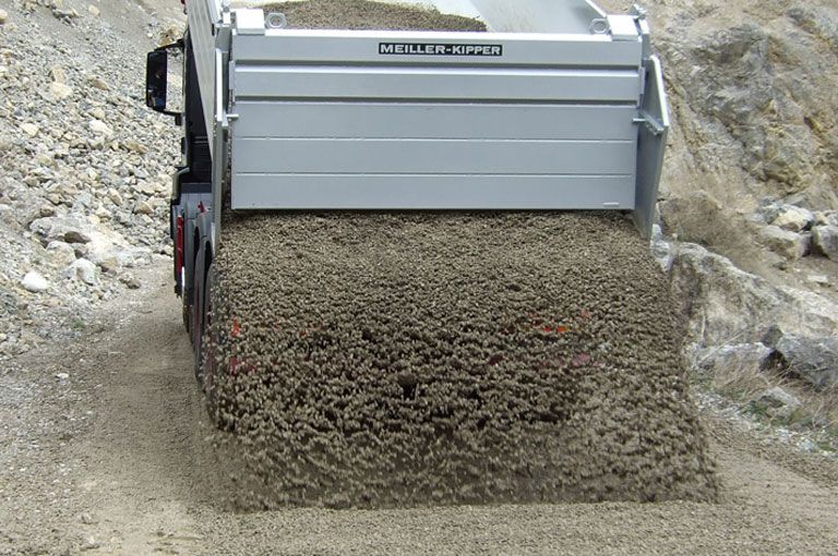 Benne basculante MEILLER - pour gros blocs rocheux - châssis 3 et 4 essieux - robuste et fonctionnelle_1