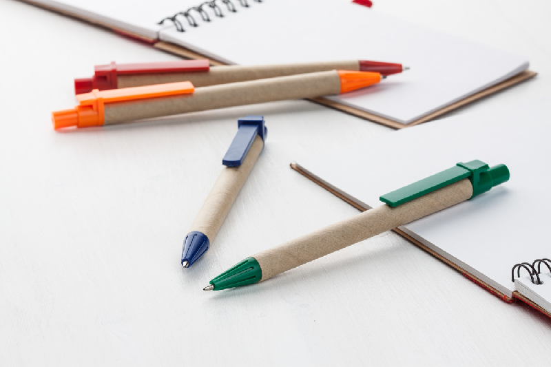 Stylo en papier et plastique recyclé - Encre noire - Couleur naturelle - 5g_1