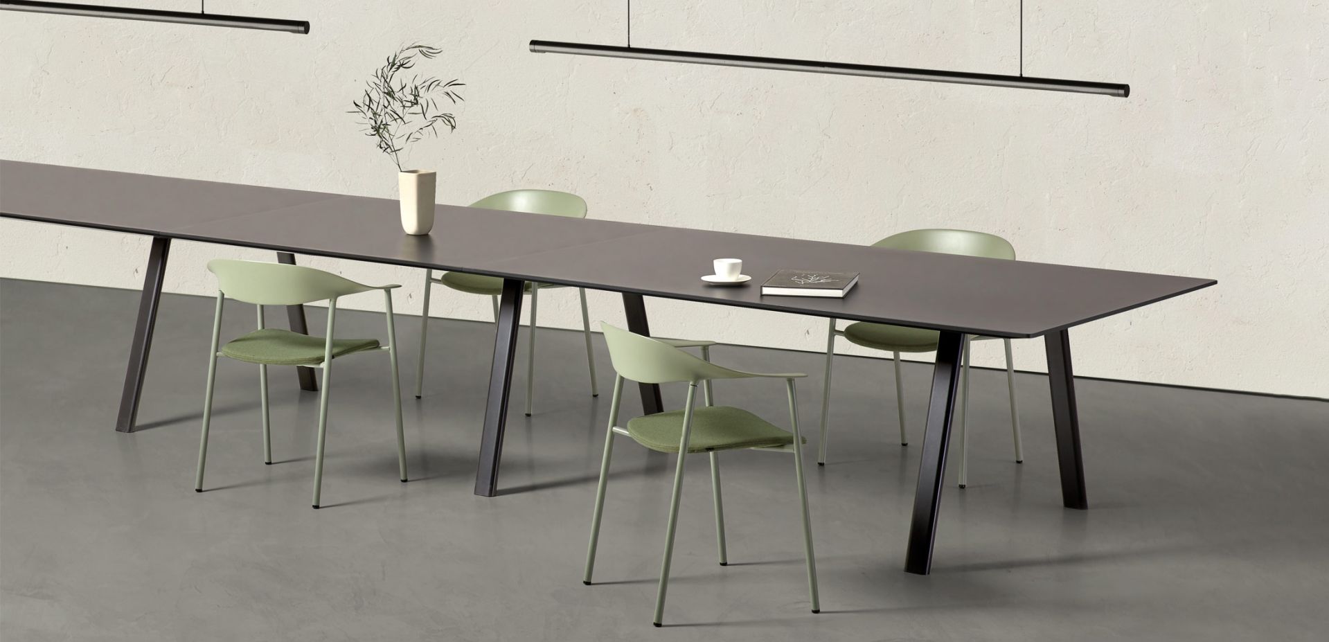 Table PLANIA - modulaire, personnalisable avec finitions chêne ou noyer, et pieds réglables_1