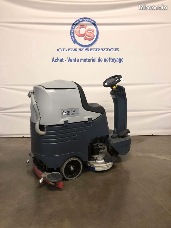Autolaveuse autoportée d'occasion br652 nilfisk -groupe clean_1