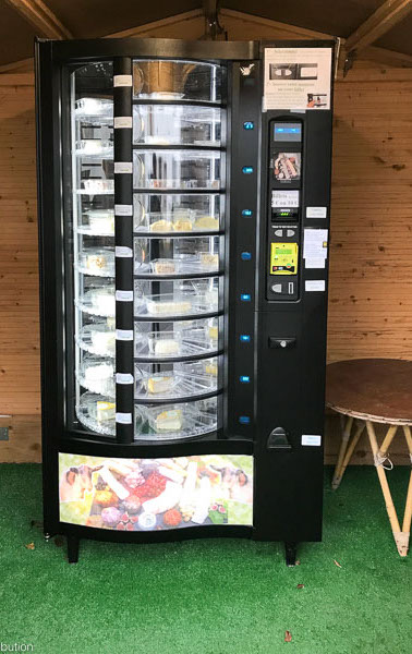 Distributeur automatique à casiers réfrigérés  pour produits laitiers et fromages_1