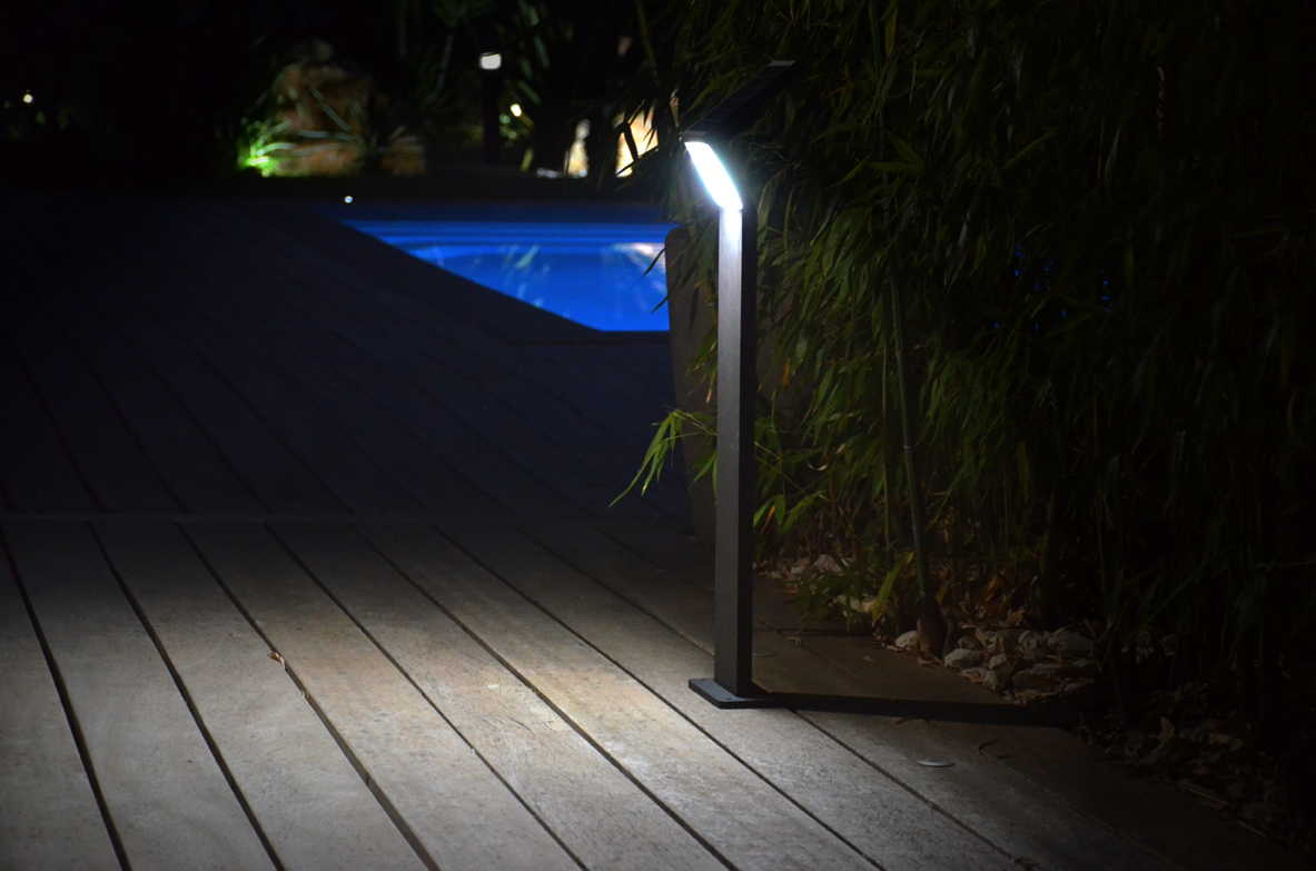 Borne solaire pour piscine seamaid_2