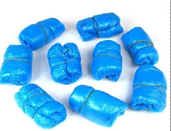 Surchaussure couvre chaussure bleu taille standard 15x41cm 25µ sachet 100 pieces (50 paires)_1