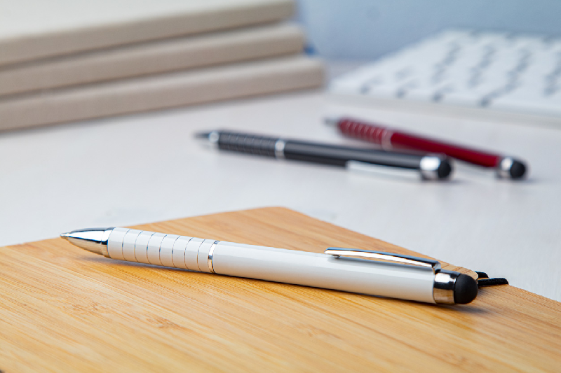 Stylo à bille en aluminium - stylet intégré - encre bleue - couleur blanche - poids 12 g_1